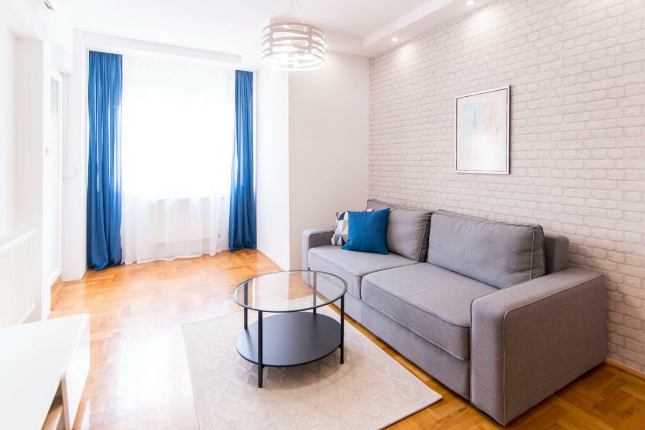 Grove Apartment + Free Parking Нови-Сад Экстерьер фото