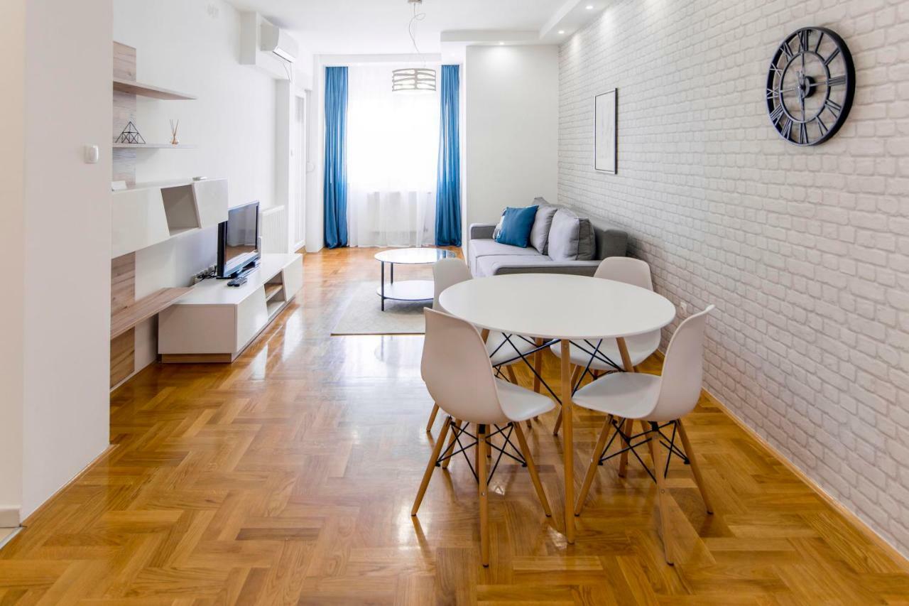 Grove Apartment + Free Parking Нови-Сад Экстерьер фото