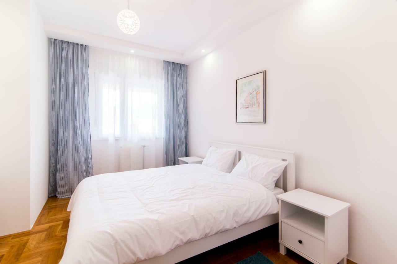Grove Apartment + Free Parking Нови-Сад Экстерьер фото